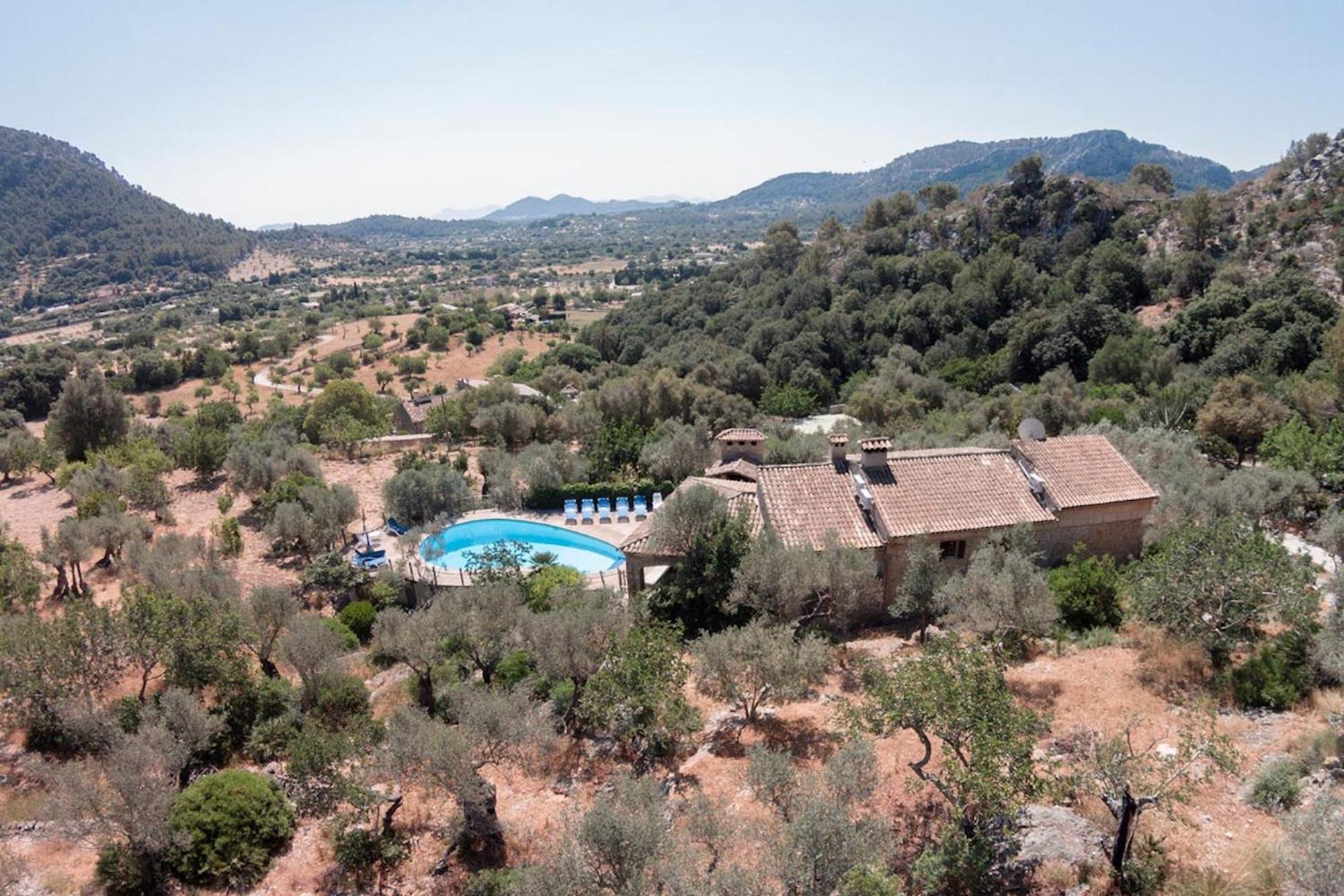 Villa Rustic House Recently Renovated With Views To The Mountains By Renthousing Pollença
