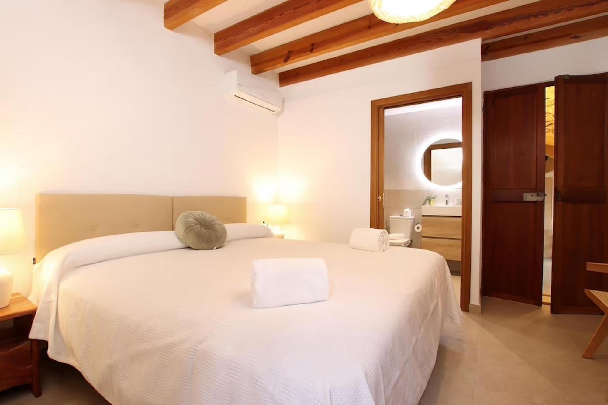Rustic House Recently Renovated With Views To The Mountains By Renthousing Villa Pollença