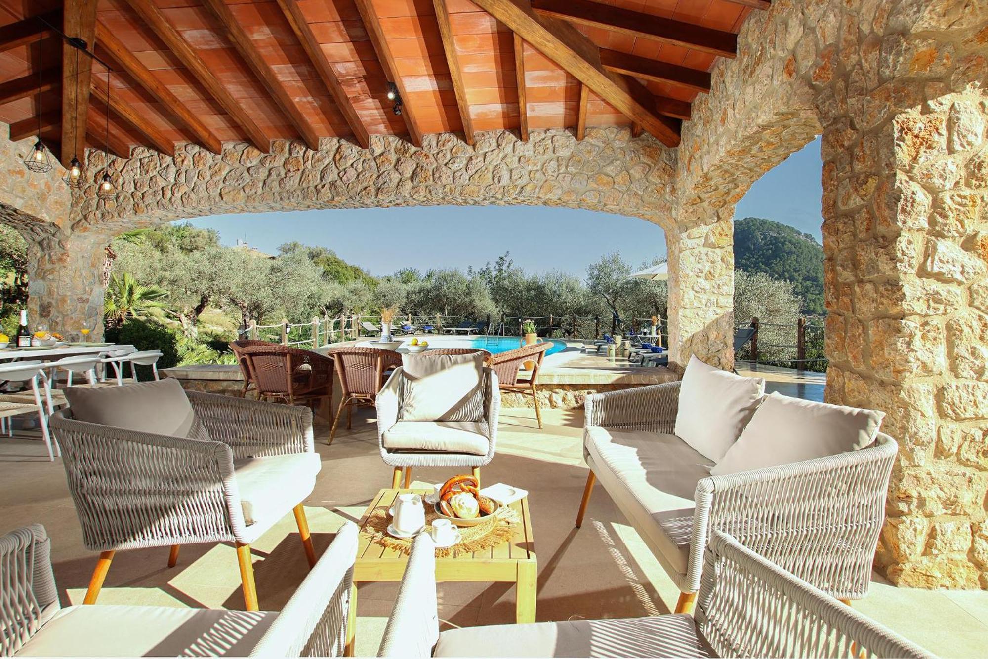 Rustic House Recently Renovated With Views To The Mountains By Renthousing Villa Pollença
