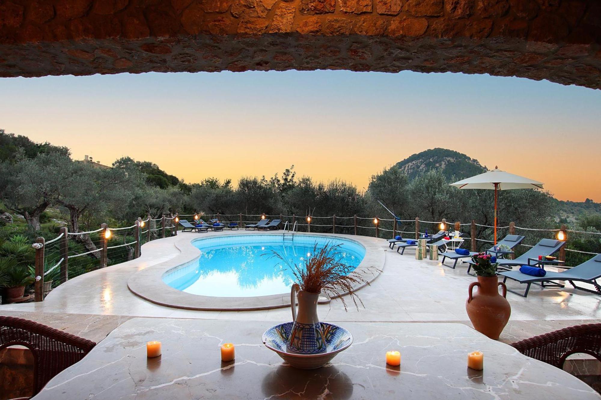 Villa Rustic House Recently Renovated With Views To The Mountains By Renthousing *